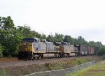 CSX 26 & 92 lead train Q463-27 southbound